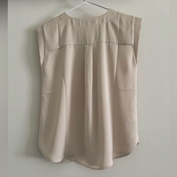 NWT LOFT Women's Beige V-Neck Blouse - Picture 3 of 3